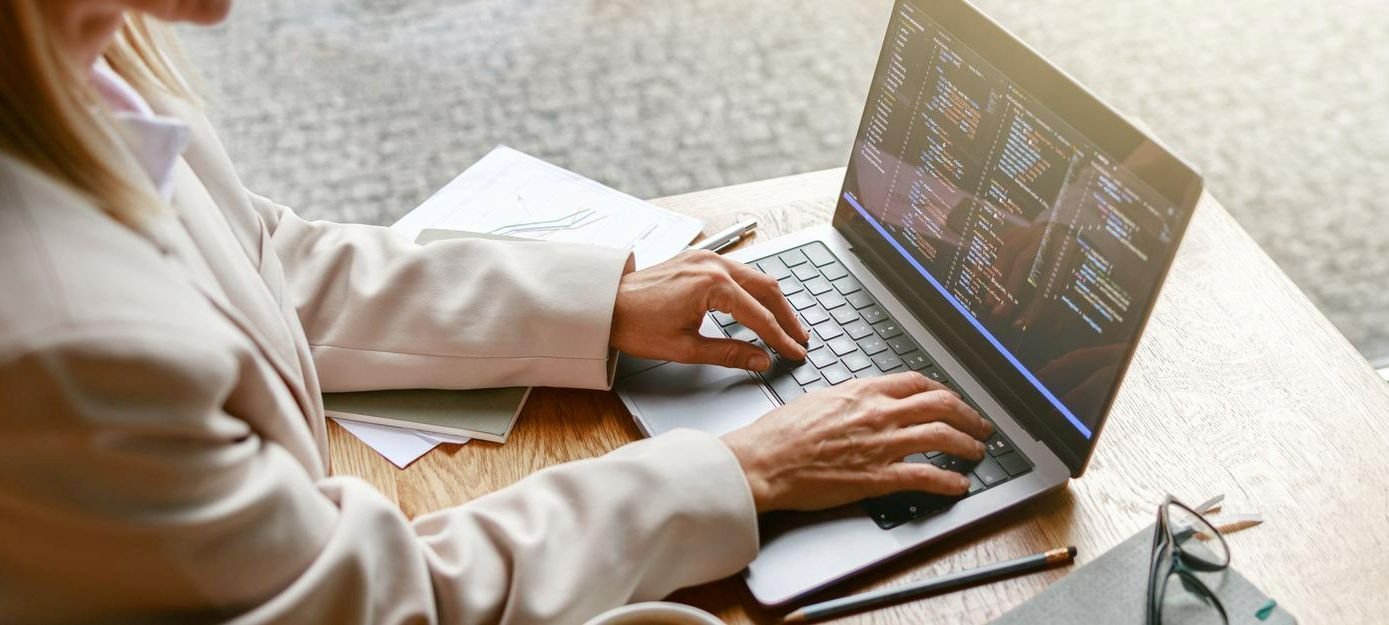 Panduan Memilih Laptop Programming Terbaik di 2024