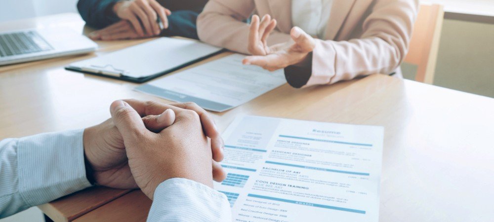 Tips Sukses dalam Wawancara Kerja: 10 Pertanyaan dan Tips